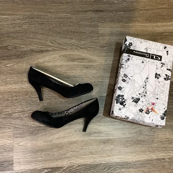 CL by laundry Nanette black suede heels size 8 - Picture 3 of 7